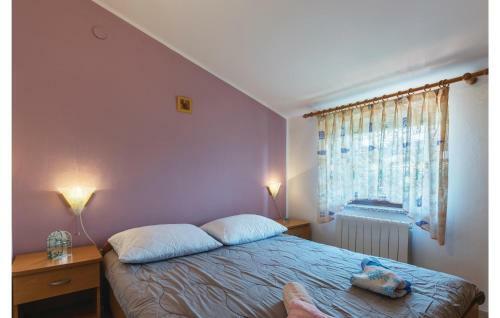 Two-bedroom Apartment In Peruski