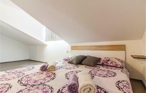 One-bedroom Apartment In Peroj