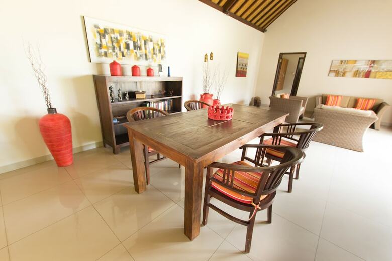 Hotel Kubu Indah Dive & Spa Resort