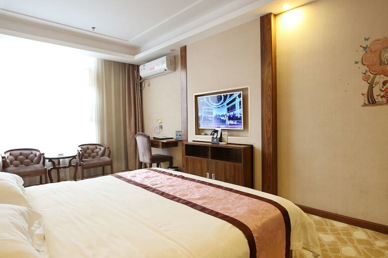 Guangzhou Helong Hotel