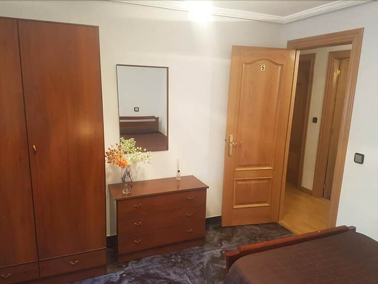 Hostal Albergue Agustina - Hostel