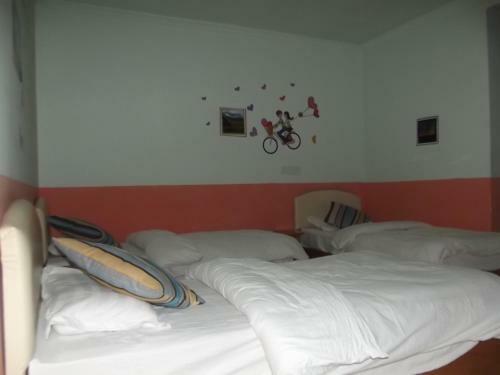 Dengba Hostel Danba