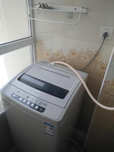 Comfort Yuexi Apartment