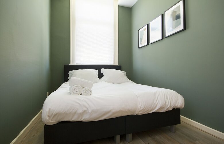 Nassaukade Apartment 1