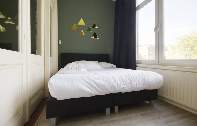 Nassaukade Apartment 1