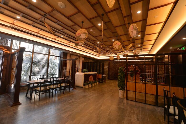 Jingcui Huanyi Hotel