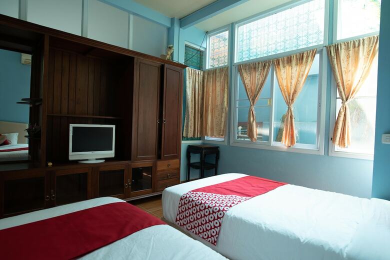 Hotel Oyo 402 Raknatee Resort
