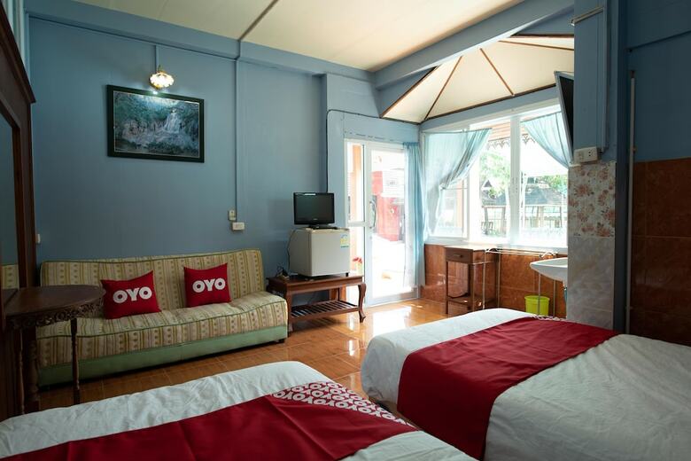 Hotel Oyo 402 Raknatee Resort