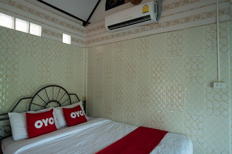 Hotel Oyo 402 Raknatee Resort