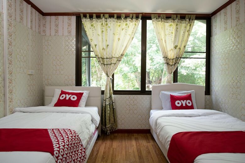 Hotel Oyo 402 Raknatee Resort