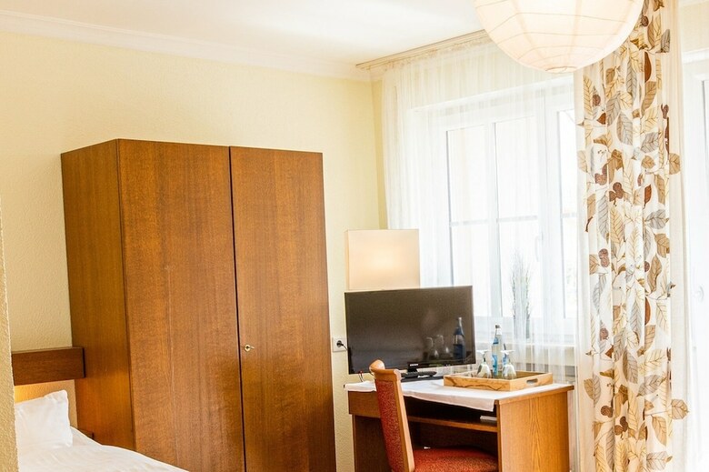 Landgasthof Hotel Sonne R�ttingen