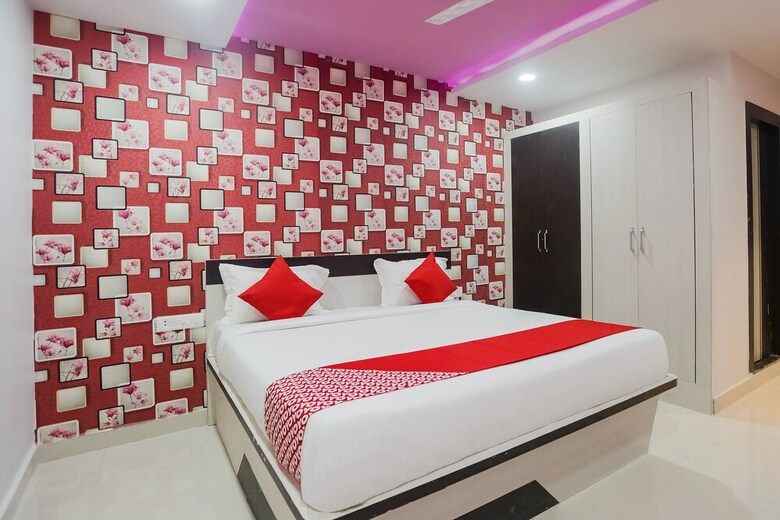 Apartamentos Oyo 47488 Hotel Keshmin