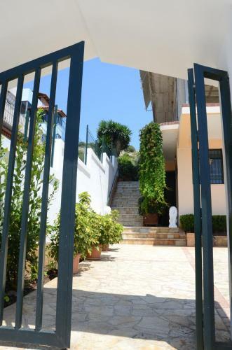 Anemi Apartments