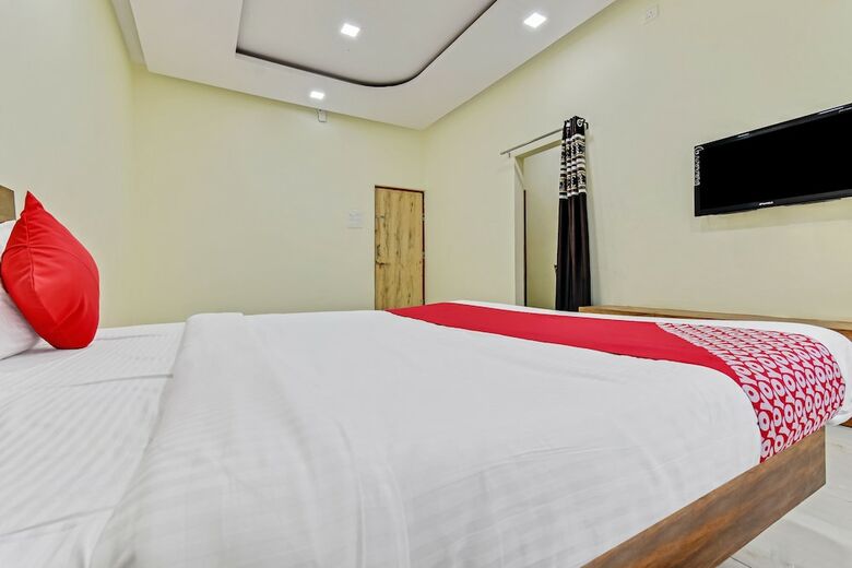 Oyo 38656 Hotel Siddheshwar