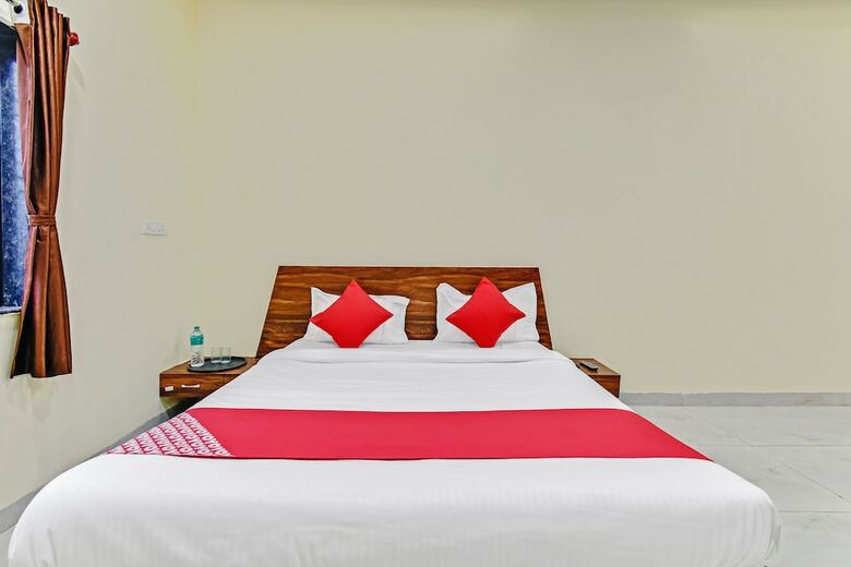 Oyo 38656 Hotel Siddheshwar