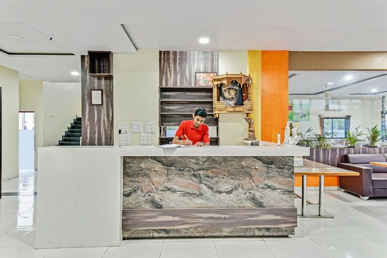 Oyo 38656 Hotel Siddheshwar
