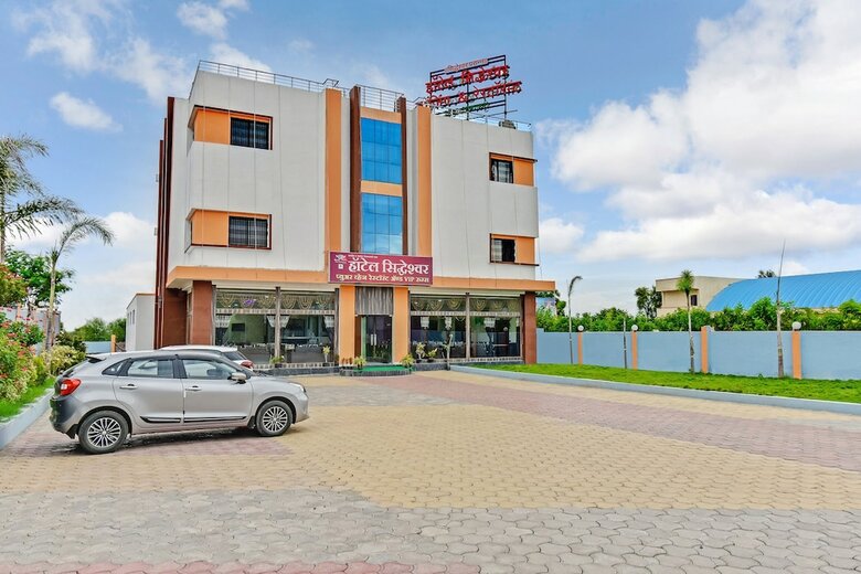 Oyo 38656 Hotel Siddheshwar