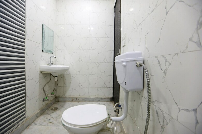 Hotel Oyo 46841 Aashiana Guest House