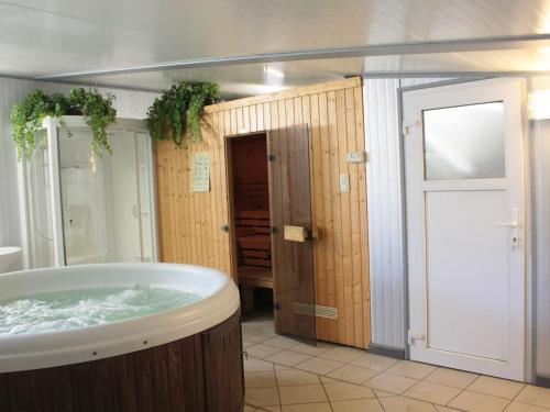 Lodge Holiday Home Les Orchidees Winenne