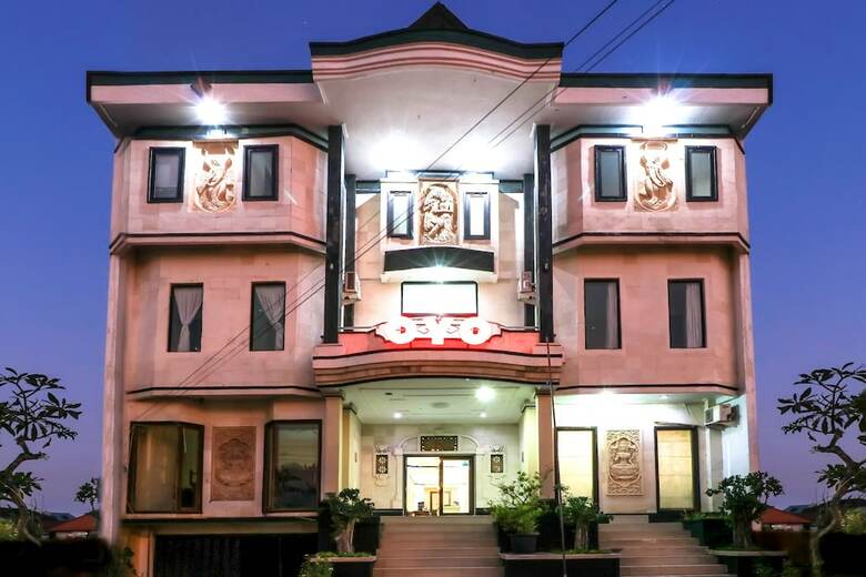 Oyo 1054 Bayak Bali Hotel
