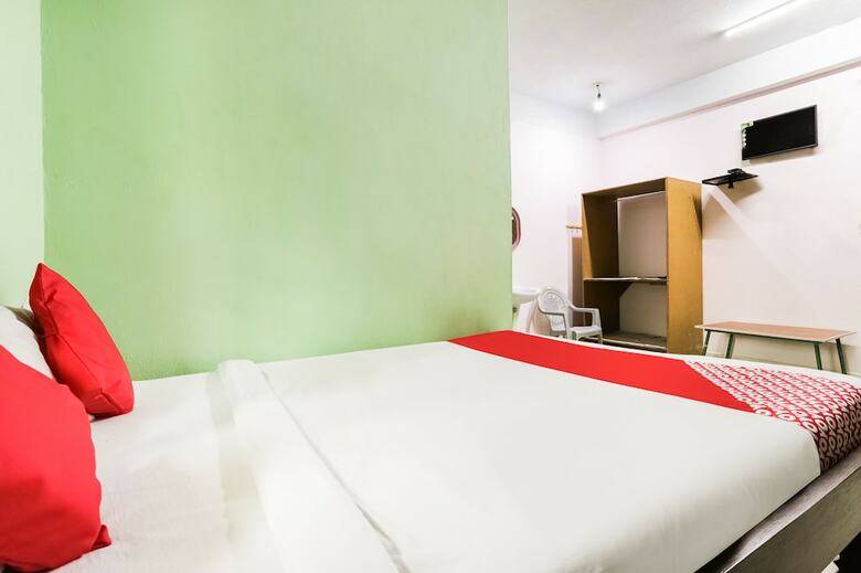 Oyo 61628 Hotel Aashna