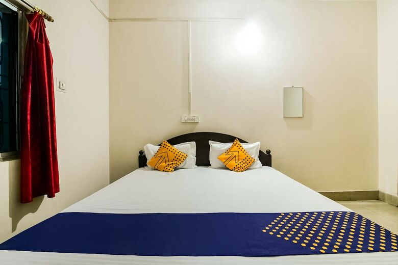 Spot On 60927 Hindustan Hotel & Lodging