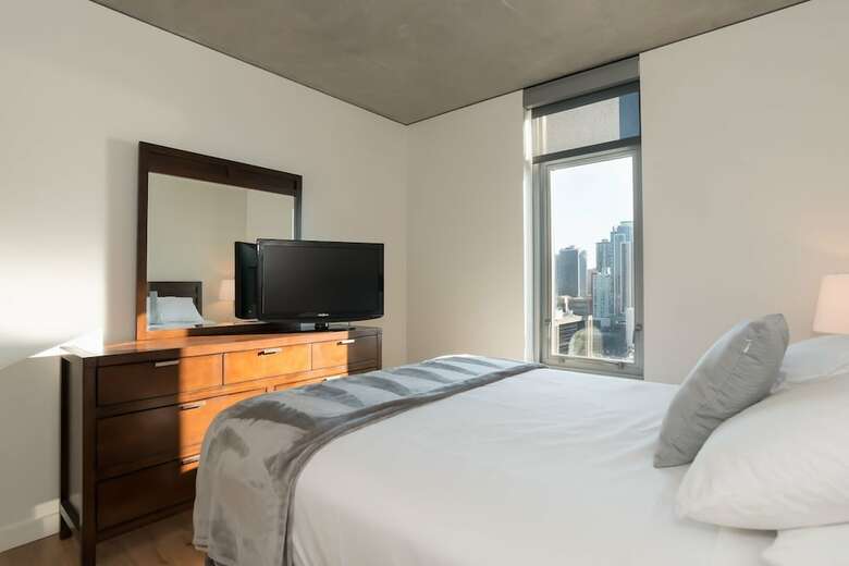 Downtown Seattle 3rd Ave Apartments