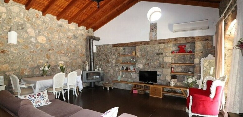 Villa Bln1 By Joylettings