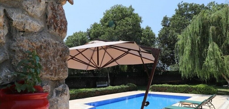 Villa Bln1 By Joylettings