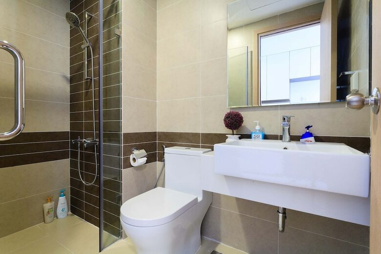 Pt Rivergate Apartment