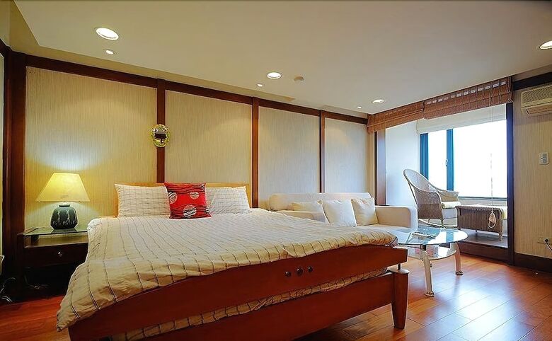 Bed & Breakfast Shi Men Dense Lake