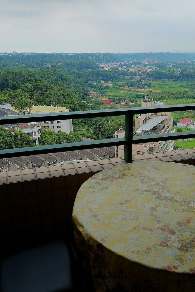 Bed & Breakfast Shi Men Dense Lake