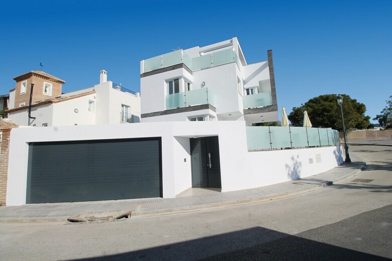 1062 Villa Picasso