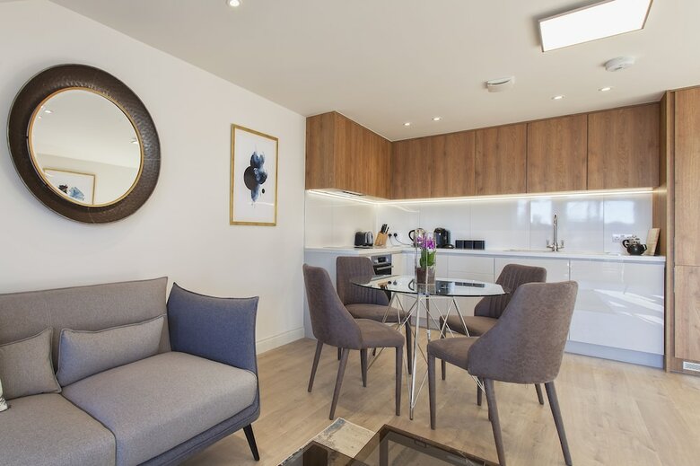 Charles Hope Apartments Heathrow South