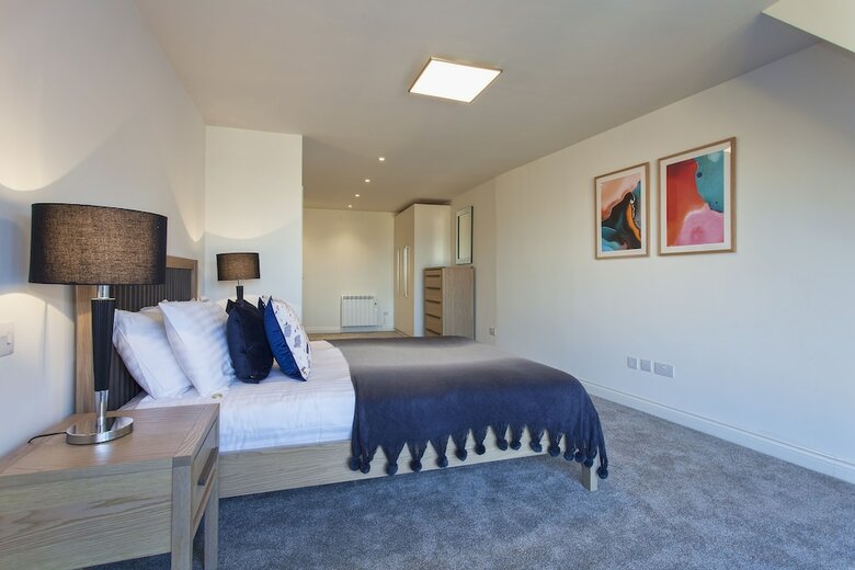 Charles Hope Apartments Heathrow South