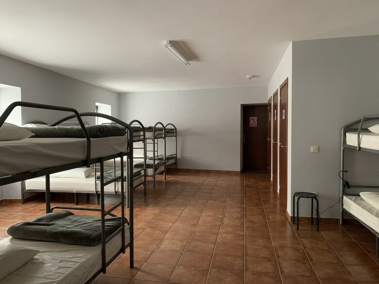 Hostal Albergue Ponte Olveira