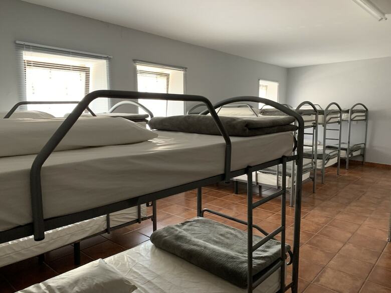 Hostal Albergue Ponte Olveira