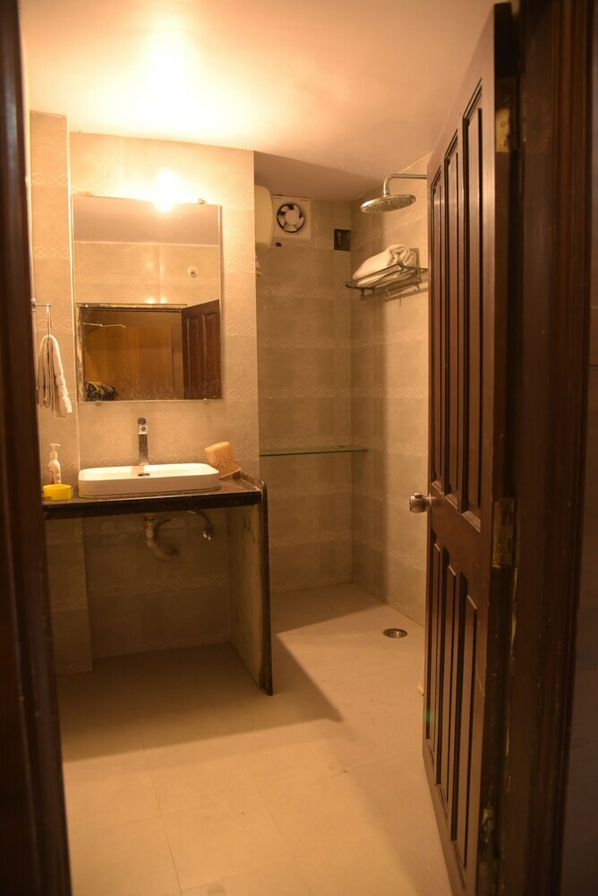 Hotel Amit Palace Bhilwara
