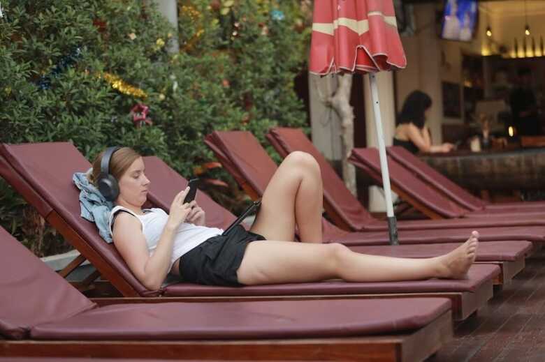 Hostal Poolside Villa