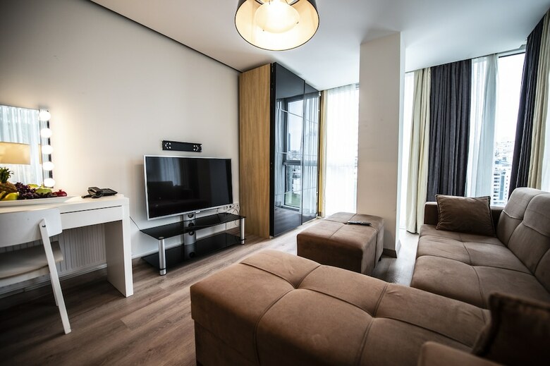 Hotel We Residence