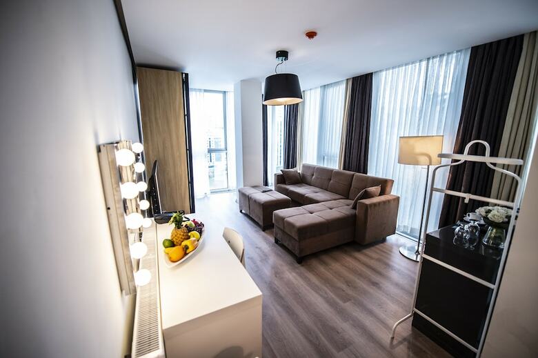 Hotel We Residence