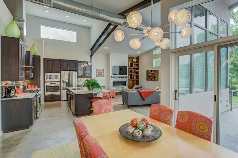 3br Modern Marveldowntown Customprivate Balcony