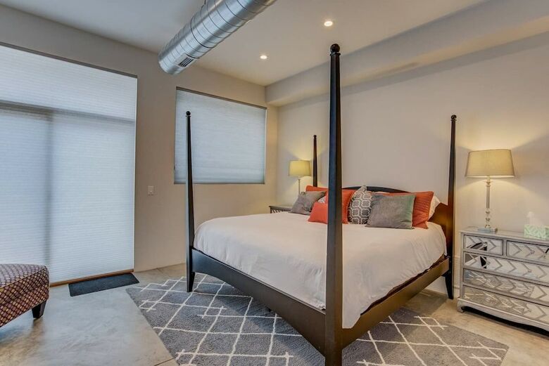 3br Modern Marveldowntown Customprivate Balcony