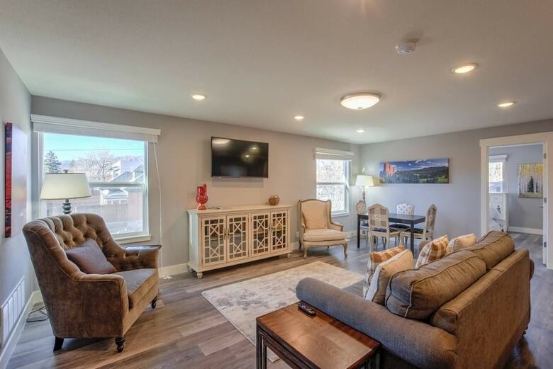 2br Modern & Chic Comfy Home In Old Colorado