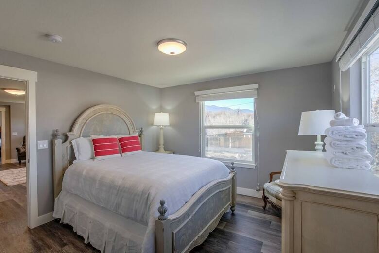 2br Modern & Chic Comfy Home In Old Colorado