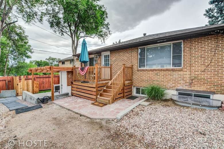 2br Comfy Condo & Cute Patio Broadmoor Area