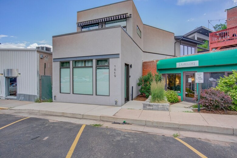 1bd Studio Downtown Close To Hiking W/ac!
