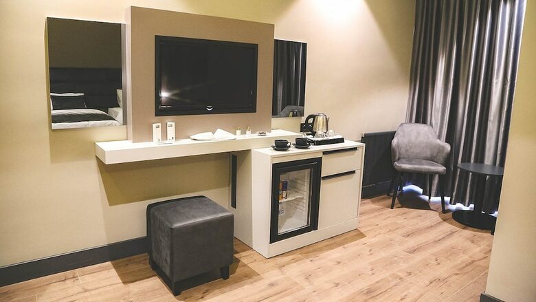 Hotel Frt A?rl?nes Otel