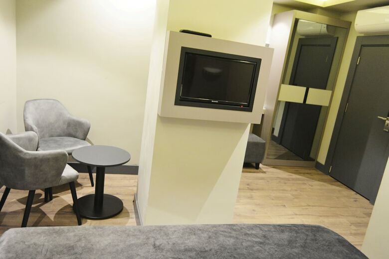 Hotel Frt A?rl?nes Otel