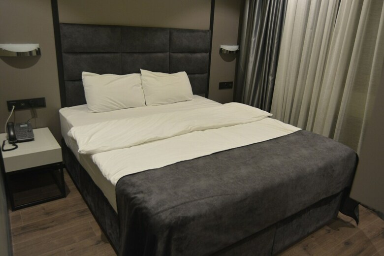 Hotel Frt A?rl?nes Otel